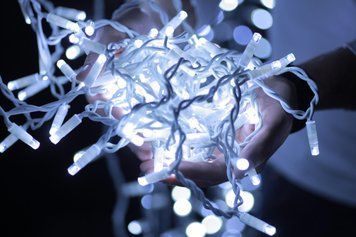 Гирлянда уличная LUMION нить 200LED 10m 230V белый холодный/белый, мерцает 20 LED IP44 EN